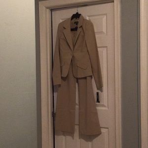 A Byer Junior Stretch Pantsuit Jacket Size M Pants Size 5